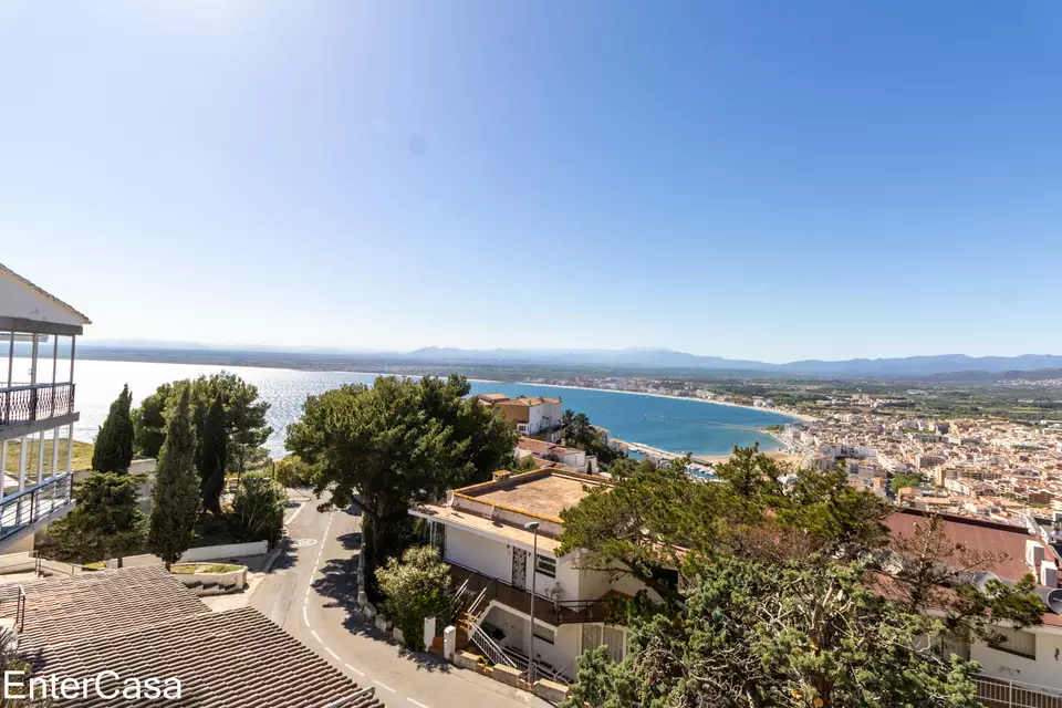 Spektakuläres, mediterranes Haus mit atemberaubendem Meerblick! Entdecken Sie noch heute Ihr ideales Zuhause!