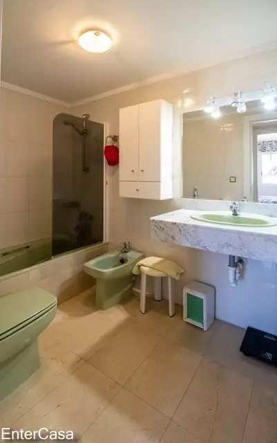 Fantastique appartement de 2 chambres avec piscine commune